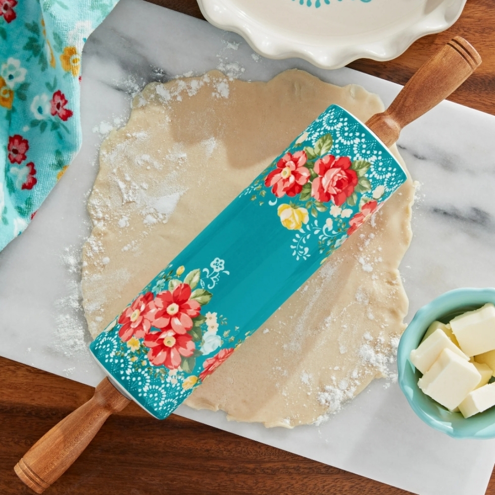 ❤️ New Pioneer Woman Vintage Floral Ceramic Rolling Pin with Acacia Wood…